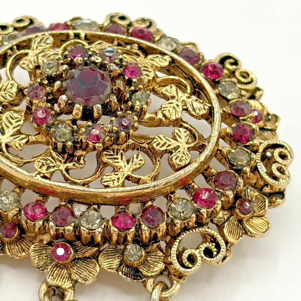 Vintage Kramer of New York Gold Tone Purple Rhinestone Dangle Brooch READ